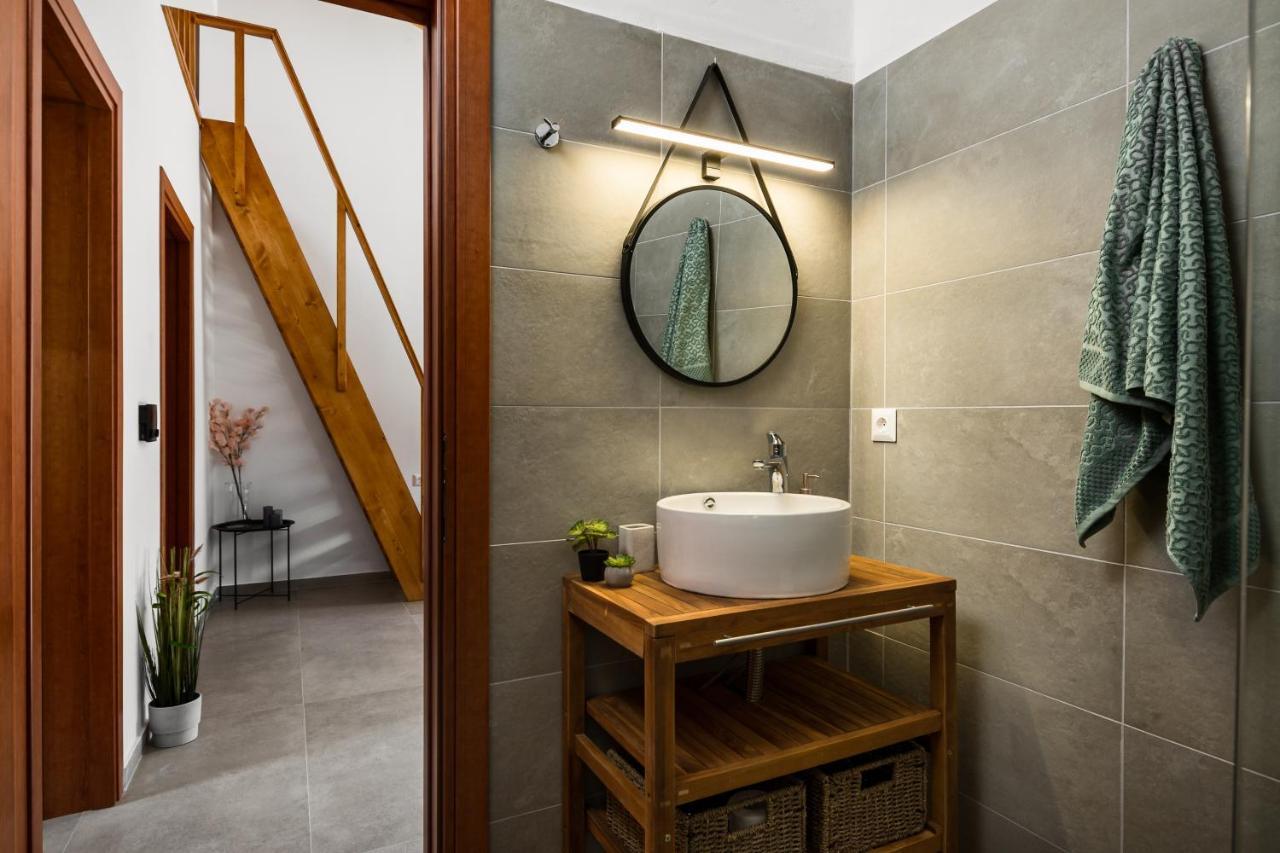 Eloise Apartments Agios Matthaios  Екстер'єр фото